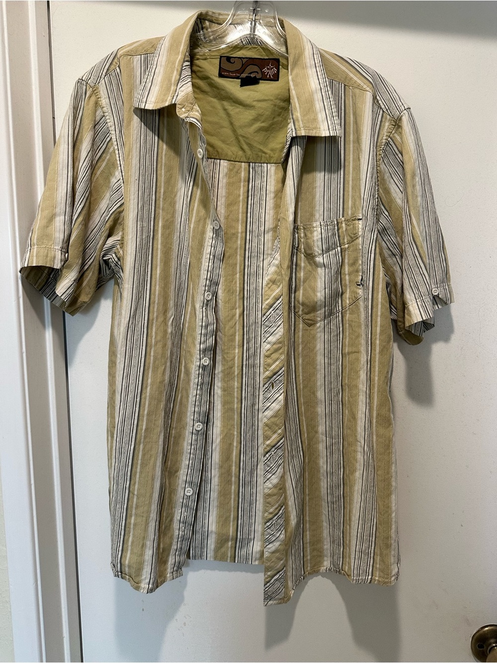Prana Men's Short-Sleeve Button-Up Shirt in Olive and White Stripe Size Large